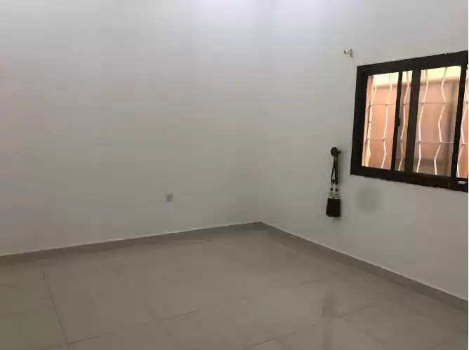 سكني عقار جاهز 1 غرفة  غير مفروش شقة  للإيجار في السد , الدوحة #7710 - 1  صورة 